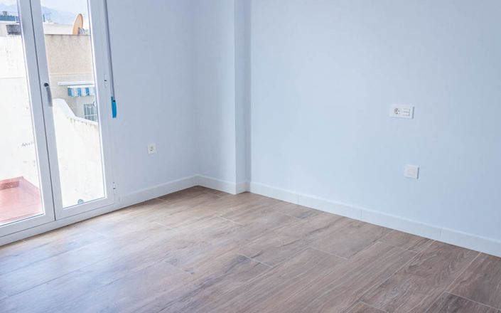 Image No.25-3 Bed House for sale