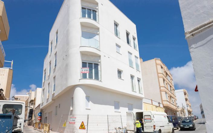 Image No.35-3 Bed House for sale