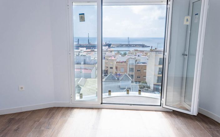 Image No.8-3 Bed House for sale