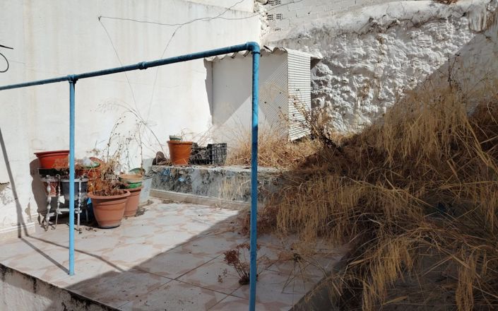 Image No.10-2 Bed House for sale