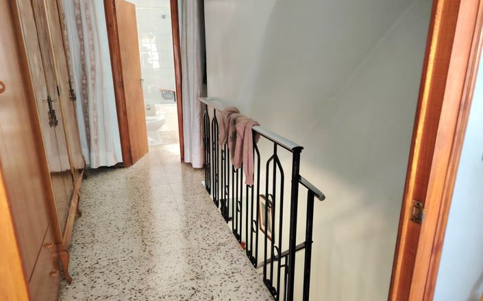 Image No.12-2 Bed House for sale