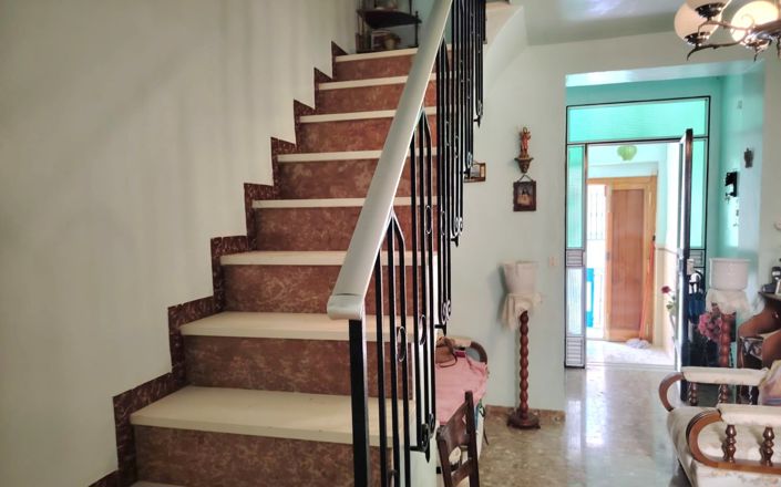 Image No.13-2 Bed House for sale