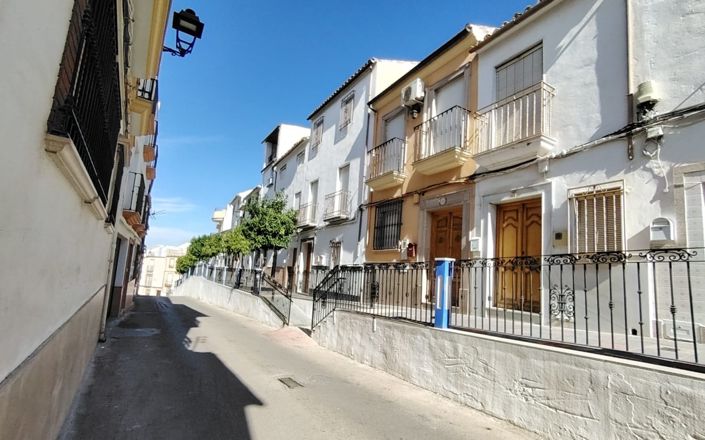 Image No.21-2 Bed House for sale