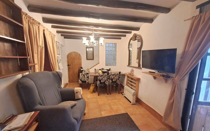 Image No.11-5 Bed House for sale