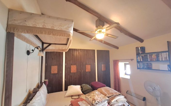 Image No.25-5 Bed House for sale