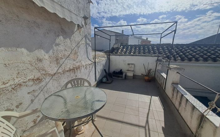 Image No.30-5 Bed House for sale