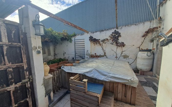 Image No.45-5 Bed House for sale