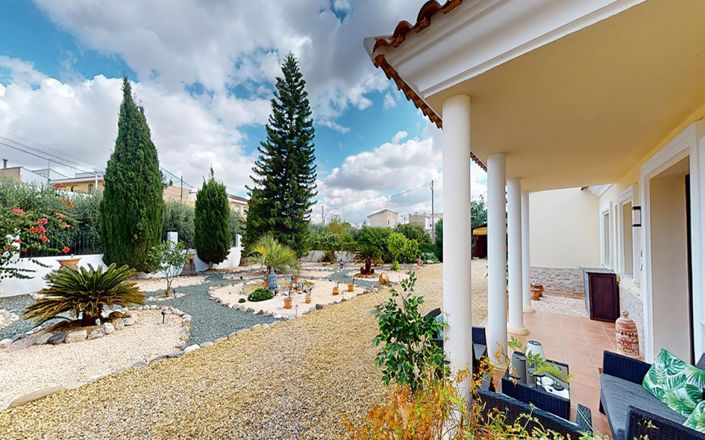 Image No.3-3 Bed House for sale