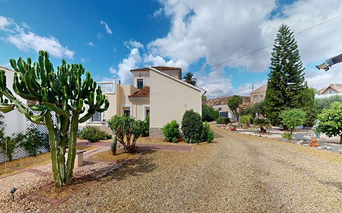 Image No.7-3 Bed House for sale