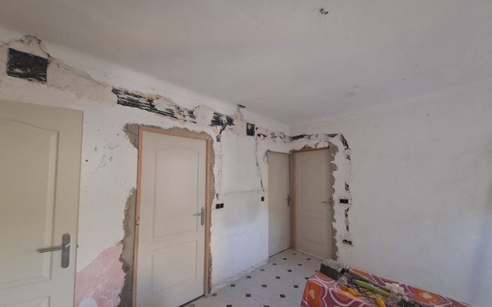 Image No.4-House for sale