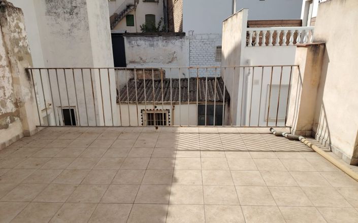 Image No.2-4 Bed House for sale