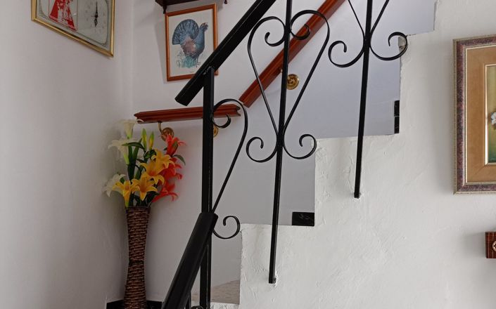 Image No.7-4 Bed House for sale