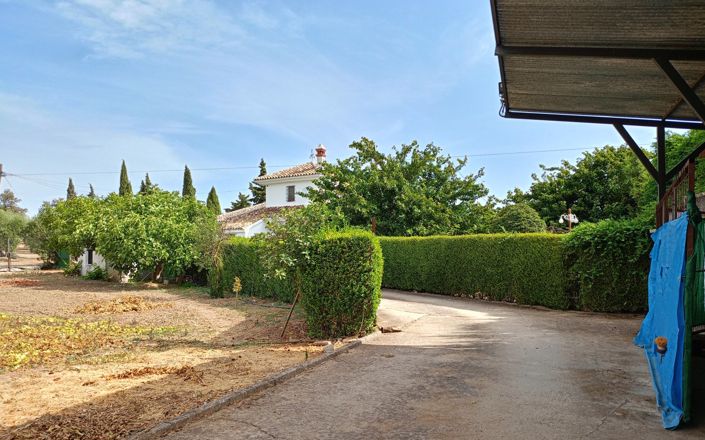 Image No.10-3 Bed House for sale