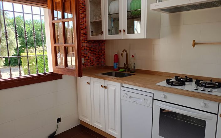 Image No.25-3 Bed House for sale