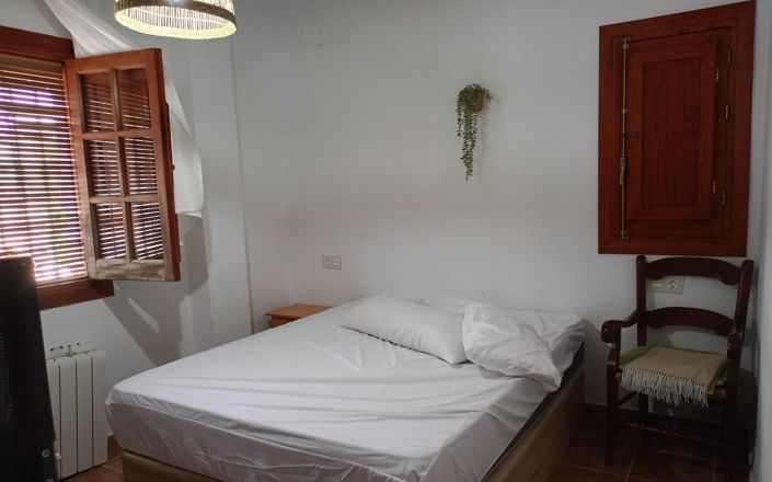 Image No.29-3 Bed House for sale