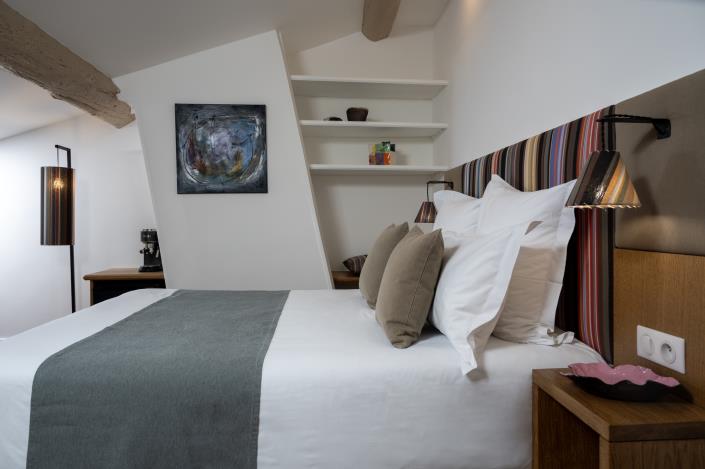 Image No.22-7 Bed Hotel for sale