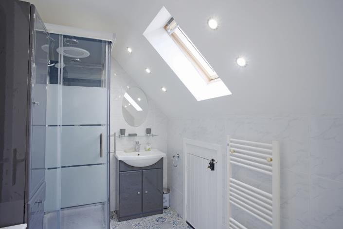 Image No.18-6 Bed Country House for sale