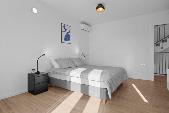 Image No.14-8 Bed Villa for sale