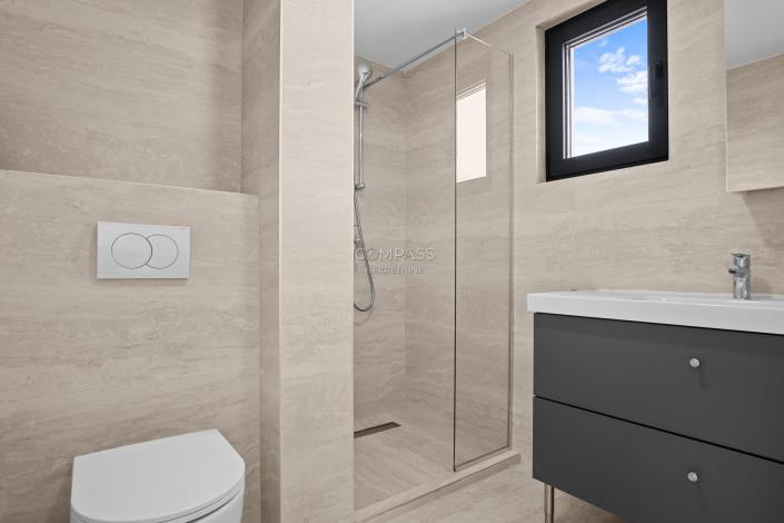 Image No.23-8 Bed Villa for sale