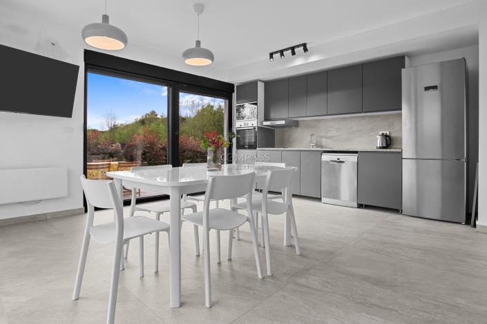 Image No.28-8 Bed Villa for sale