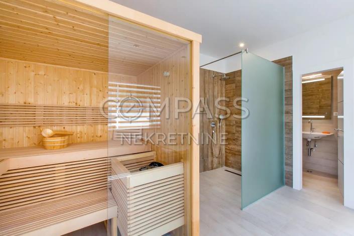 Image No.3-4 Bed Villa for sale