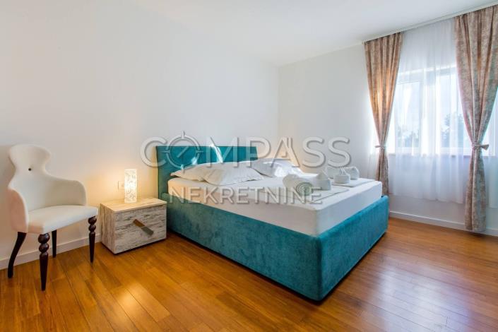 Image No.14-4 Bed Villa for sale