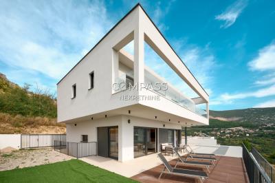 VILLA-FOR-SALE-SPLIT_26