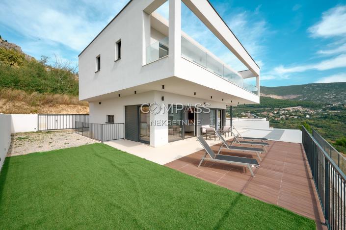 Image No.3-4 Bed Villa for sale