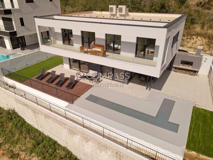 Image No.41-4 Bed Villa for sale