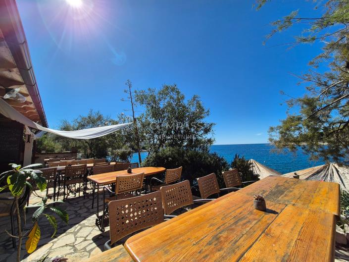 Image No.19-8 Bed Country Property for sale