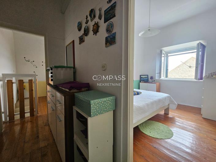 Image No.12-3 Bed House for sale