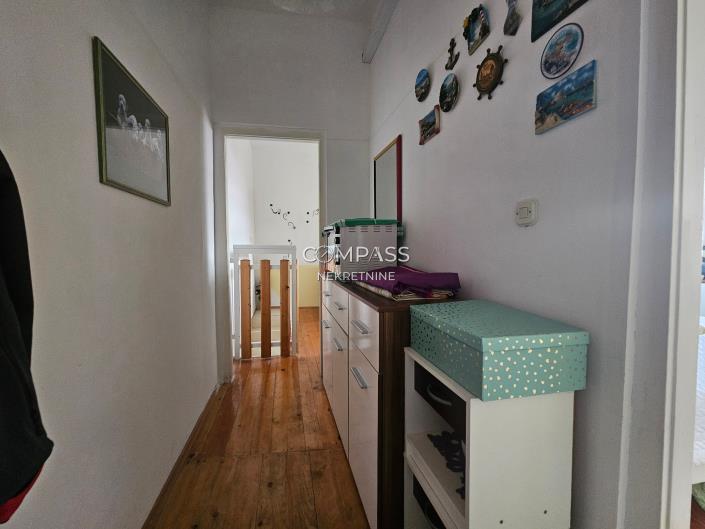 Image No.11-3 Bed House for sale