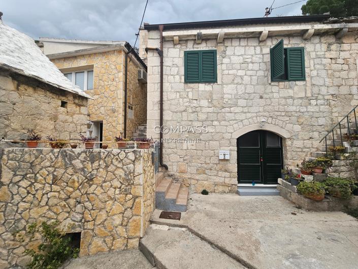 Image No.20-3 Bed House for sale