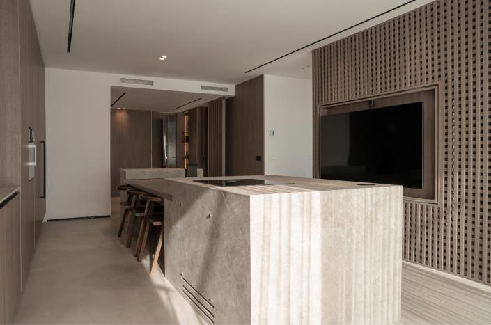 Image No.32-2 Bed Apartment for sale