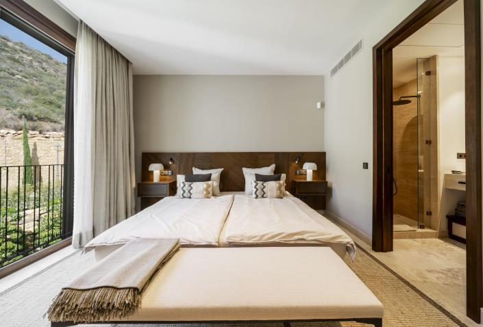 Image No.18-3 Bed Apartment for sale