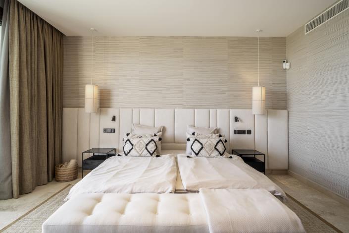 Image No.20-3 Bed Apartment for sale