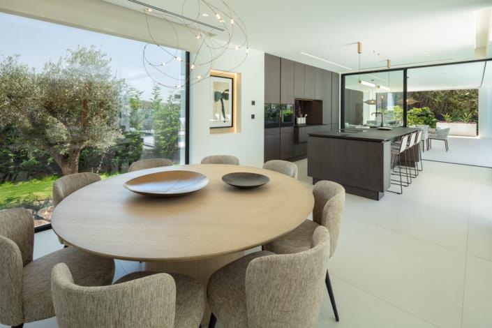 Image No.10-5 Bed Villa for sale