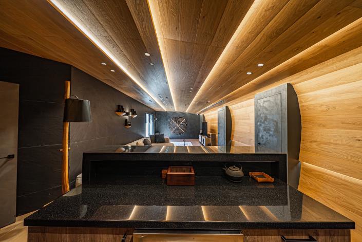 Image No.12-10 Bed Villa for sale