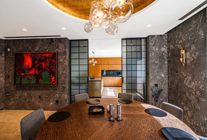 Image No.18-10 Bed Villa for sale