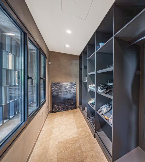 Image No.37-10 Bed Villa for sale