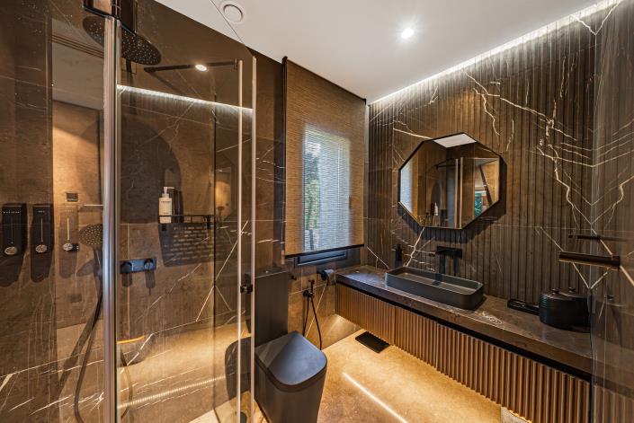 Image No.38-10 Bed Villa for sale