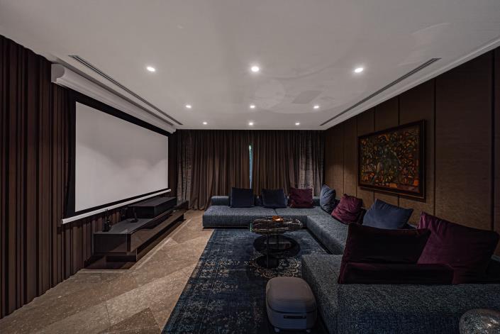 Image No.41-10 Bed Villa for sale