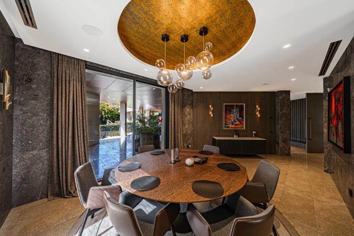 Image No.46-10 Bed Villa for sale