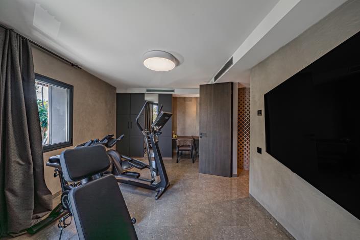 Image No.57-10 Bed Villa for sale