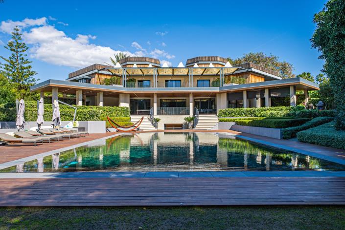 Image No.3-10 Bed Villa for sale