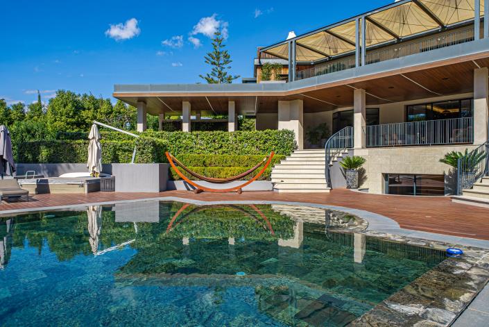 Image No.5-10 Bed Villa for sale