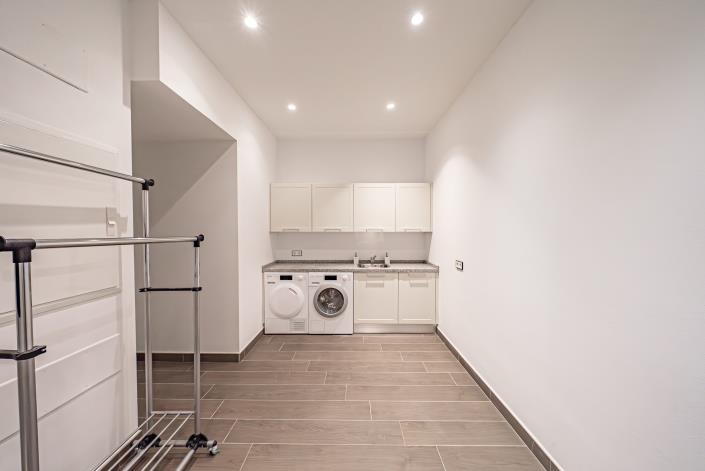 Image No.48-6 Bed Villa for sale