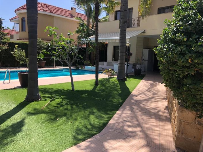 Image No.4-5 Bed House for sale