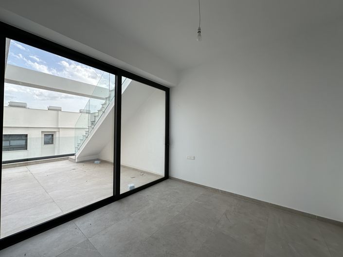 Image No.10-5 Bed Penthouse for sale