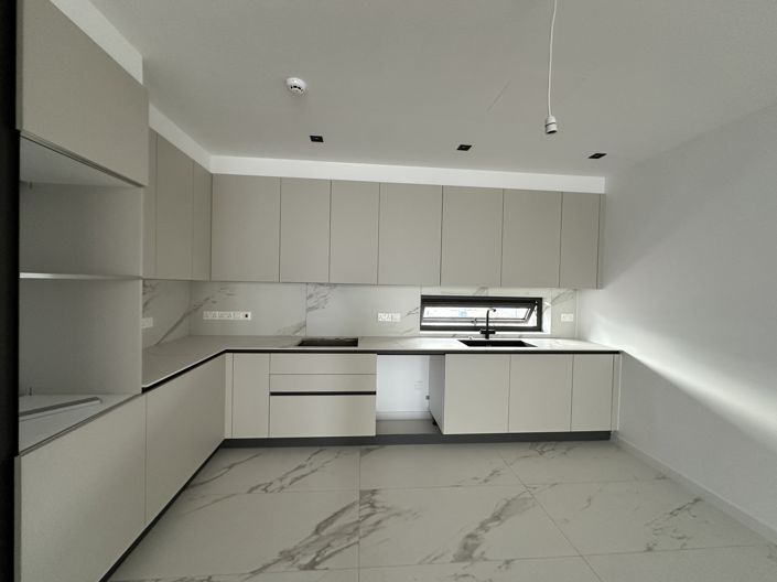 Image No.8-5 Bed Penthouse for sale